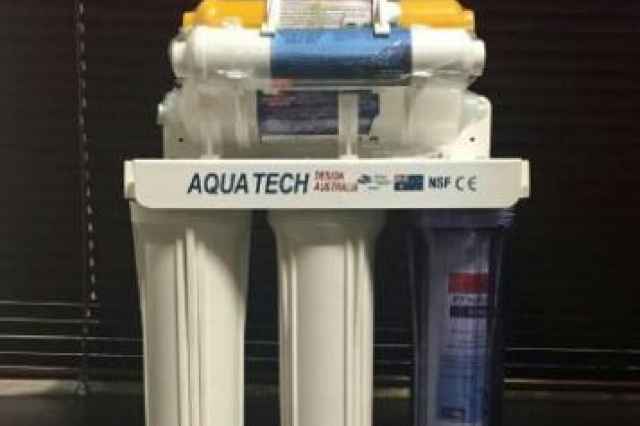 دستگاه تصفيه آب خانگي آكواتك -aquatech