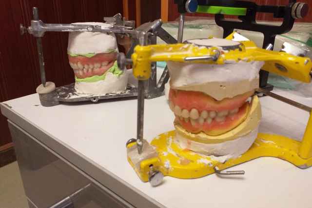 لابراتوار دندانسازي متحرك مازيار ساخت تعميرات فرحزاد